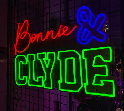 China Bonnie&clyde Lover weeding party bedroom house neon sign for sale