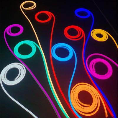 China O ODM branco da cor conduziu a distância 2.5cm de corte impermeável Flex Rope da luz do tubo de néon à venda