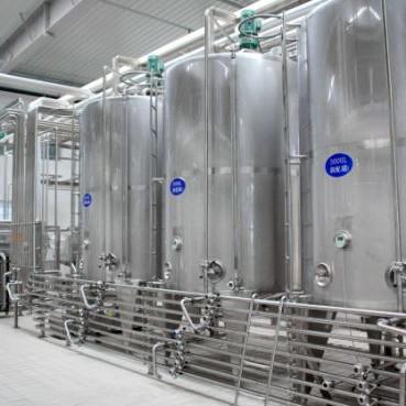 China La planta de tratamiento de la lechería SUS304/316L pasterizó la línea del tratamiento de la leche garantía de 1 año en venta