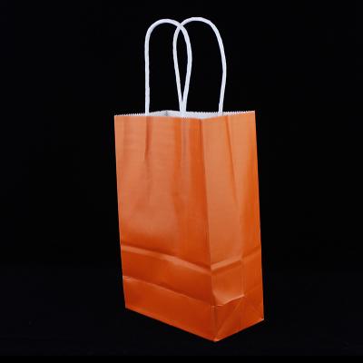 중국 핸들 크래프트 식품 가져갈 수 있는 포장재와 함께 재활용 가능한 엽지 배열 된 종이 봉지 판매용