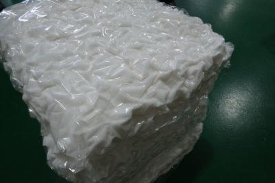 中国 Polymer Composite Gel Biocarrier Materials 12.5±0.75dry-Kg/Wet-M3 Density 販売のため