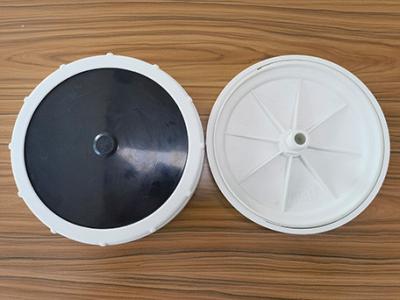 China 2mm Membrane Thickness Fine Bubble Disc Diffuser For Optimal Air Consumption en venta