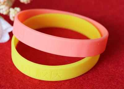China 12mm Width Custom Silicone Rubber Wristbands Short Production Time OEM Design for sale