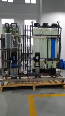 China 500 litros pela máquina da membrana do sistema RO do filtro de água da osmose reversa da hora à venda