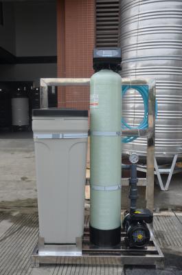 Chine Petit système à la maison 220v 380v d'adoucissant de traitement de l'eau à vendre
