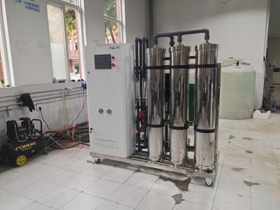 Chine Pénétration naturelle de machine d'installation de filtration de l'eau de RO de l'osmose d'inversion 1000L/H à vendre