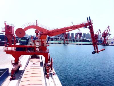 Chine Couleur rouge de déchargeur de bateau de ciment de capacité élevée installée sur la péniche non poussiéreuse à vendre