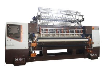 China La cama de 1400RPM los 300CM cubre la máquina que acolcha automatizada en venta