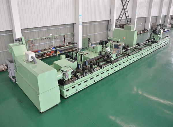 Quality Hydraulic Cylinder Skiving Roller Burnishing Machine Double Rotation 2500mm for sale