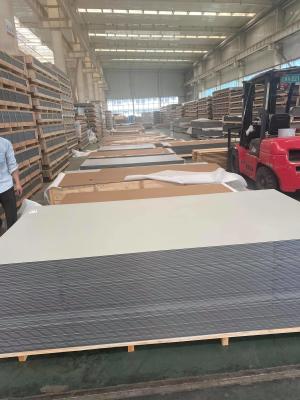 China Hoja revestida de aluminio del revestimiento para el apartadero constructivo de la fachada de la pared de cortina en venta