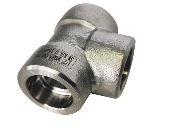 Quality Equal Tee F51 S32750 6000LB Socket Pipe Fitting for sale
