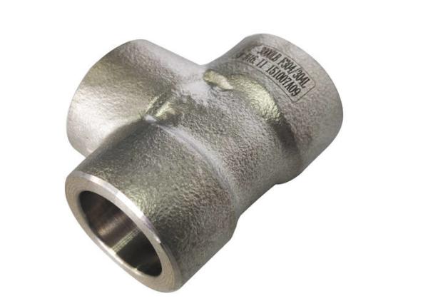 Quality Equal Tee F51 S32750 6000LB Socket Pipe Fitting for sale