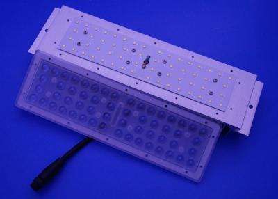 China Pegada pequena 3030 lente do diodo emissor de luz de 3535 SMD quadrado do PC de 30 graus à venda