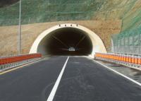 China Rote Farbsicherheitsscheibe-Schutzeinrichtung, Tunnel-Eingangs-Rollen-Straßen-Sperre zu verkaufen