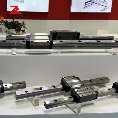 China HGW30 Linearbewegungsführung 100 mm 6000 mm quadratische Linearschiene mit Block zu verkaufen