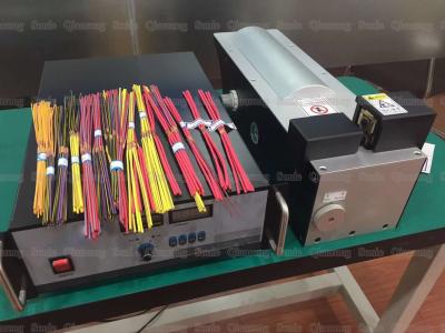Κίνα Το μέταλλο προσάραξε την υπερηχητική μηχανή συγκόλλησης λουριών καλωδίων 20Khz 4000w 540*380*150mm προς πώληση