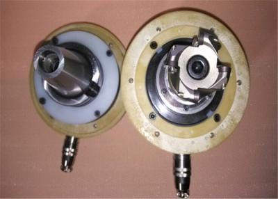 China 10um o más herramienta de perforación ayudada ultrasónica de la amplitud del punto de la resonancia 1000 vatios con el conector BT40 en venta