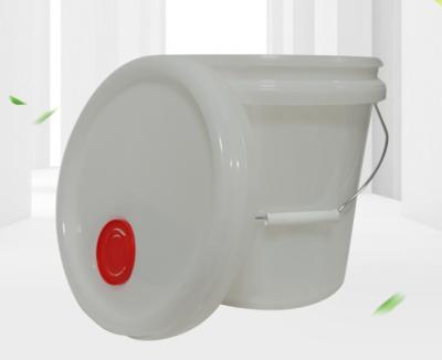 中国 PP/HDPE Material Chemical Bucket With Lid And Thermal Transfer Printing 販売のため