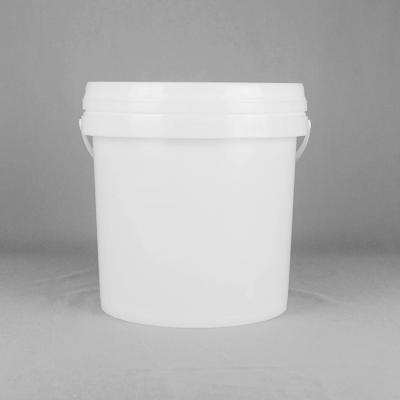 China 10L Food Grade Plastic Oil Bucket 3 Gallon Bucket With Spout White Round for sale