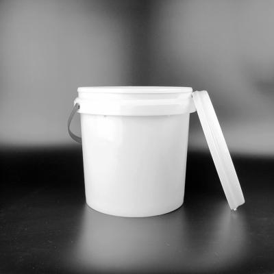 China Round 5L Plastic Bucket With Lid for sale