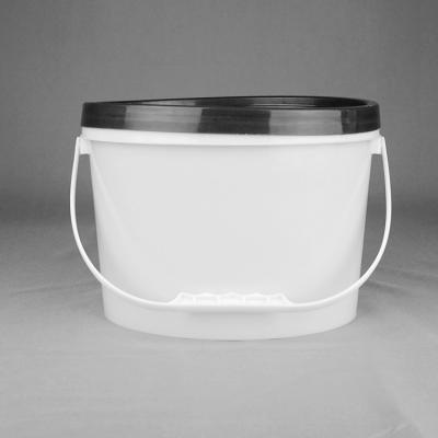 China 5.5L Oval Plastic Packaging Bucket Customized With A Lid And Hand Pull for sale