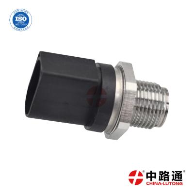 China High pressure rail sensor 0 281 002 942 fits for Mercedes Benz application for BOSCH 0 281 002 942 Sensore for sale
