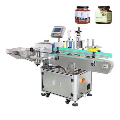China Automatic Rolling Flat labeling machine for square bottles 80 pcs/min for sale