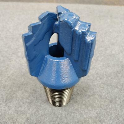 China Steel Diamond Drag Bit Round Shape Smooth Surface for Drilling for sale