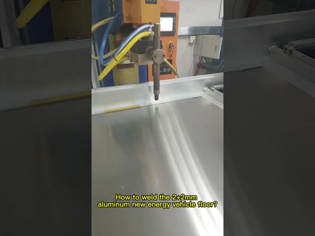 The intermediate frequency spot welding machine is used to spot weld the 2+2mm aluminum of the new e