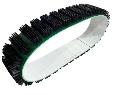 China Schwarze Nylonborsten verdrahten Ring PVC-Gurt-Bürste mit Abstand zu verkaufen