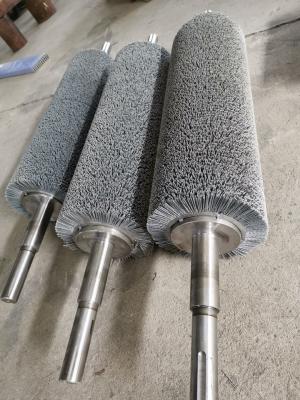 China Zylinderförmige Bürsten-Sandpapierschleifmaschine pp. verdrahten für industrielle Nylondrahtbürste-Rolle für das Säubern und das Abwischen zu verkaufen