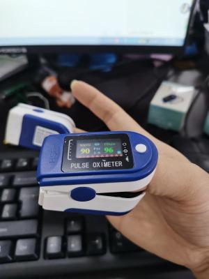 China Máquina de fichas medida del análisis de sangre del oxímetro del pulso de la yema del dedo de Spo2 Digitaces en venta