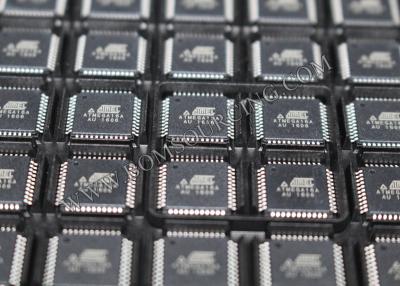 Chine Microcontrôleur programmable de la puce QFP d'IC de mémoire instantanée d'ATMEGA16A-AU à vendre
