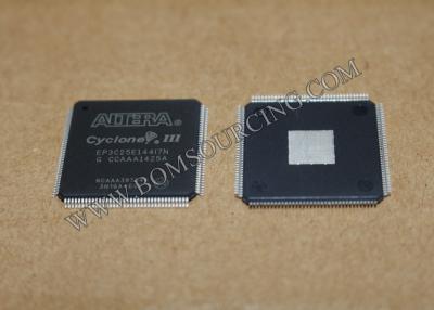 中国 EP3C25E144I7N 82入力/出力プログラム可能なICの破片FPGA機能144EQFPパッケージ 販売のため