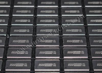 Chine Choisissez la puce de mémoire de SDRAM 54TSOP IC d'approvisionnement IS42S16400J-7TL 64MBIT 143MHZ à vendre