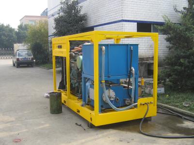 China Máquina de limpieza industrial de chorros de agua de 630 bar con motor diesel en venta