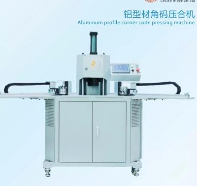 China Perfil de aluminio semi automático T10-T100 que empalma y que clava la máquina 380V en venta