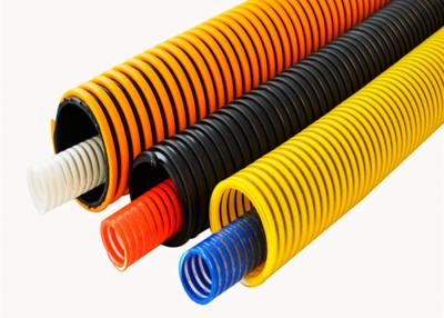 Chine Conduite à dépression colorée flexible de spirale de PVC, tuyau de décharge d'aspiration/canalisation/tuyauterie à vendre