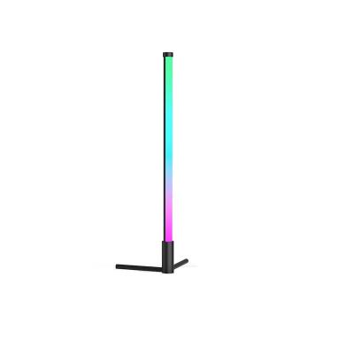 China Innovative Elegant Color Changing Floor Lamp Corner With Remote Control for sale