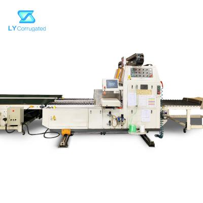 Κίνα Ζαρωμένη συσκευασία κιβωτίων χαρτοκιβωτίων που δένει τη μηχανή 50300mm μέγεθος συσκευασίας (γ) προς πώληση