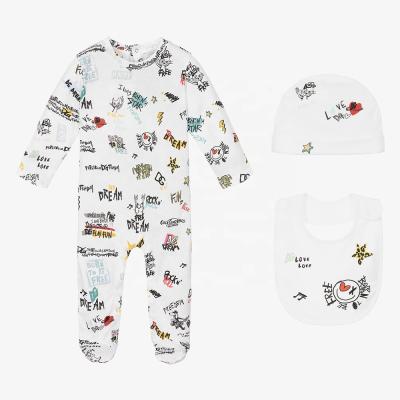 China Bamboo Cotton baby clothing set 3 pcs longsleeve romper hat and bibs new style for baby for sale