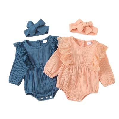 China Wholesale baby summer Lace Ruffled muslin Buttons baby bodysuit with headwrap set for sale