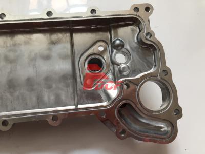 China 4HK1 Oil Cooler Cover For Hitachi Excavator Diesel Engine Parts ZAX330-3 ZAX250-3 for sale