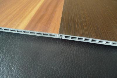Chine Épaisseur en bois carrée de PVC 9mm de carrelages d'effet de bord avec la fibre de verre à vendre