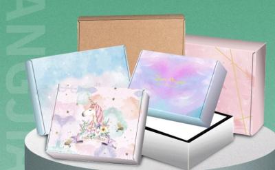 China O ODM Unicorn Print Corrugated Paper Carton do OEM reciclou a guarda-joias colorida à venda