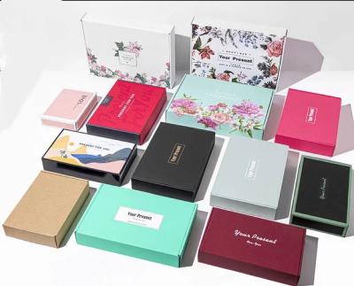 China O pano da beleza de Eco Skincare corrugou a caixa de papel Matte Colored Corrugated Mailing Boxes à venda