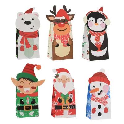 China 12*18*20.5cm Xmas Paper Gift Bags for sale