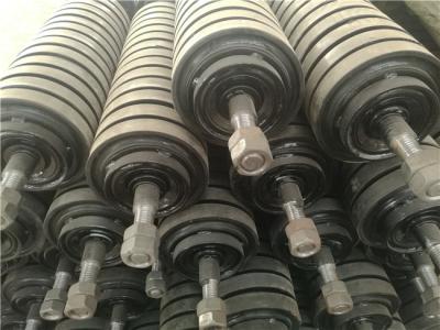 China Rolos industriais resistentes de borracha do comprimento 50mm da resistência de impacto à venda