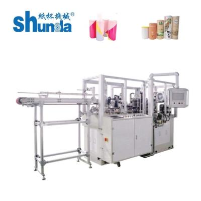 Cina Macchina di fabbricazione d'imballaggio di carta automatica del fazzoletto per il trucco di alta efficienza con servo controllo motorio in vendita