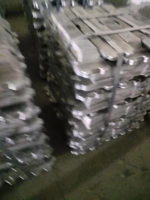 China Lingote de alumínio puro de alta qualidade 99,99% não liga 99,85% 99,7% à venda